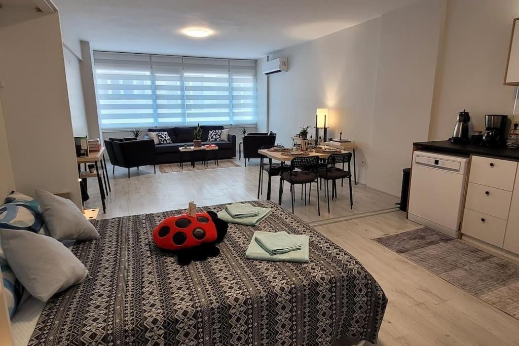 Apartmán New Cosy Studio In The Heart Of Kadikoy Istanbulská provincie Exteriér fotografie